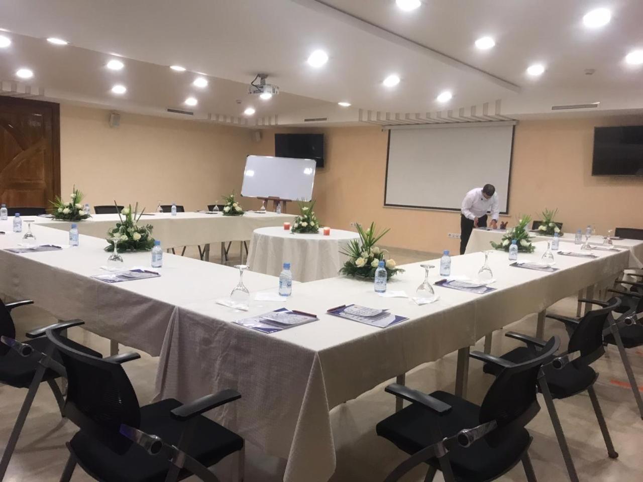 Hotel Malta Meknesz Kültér fotó
